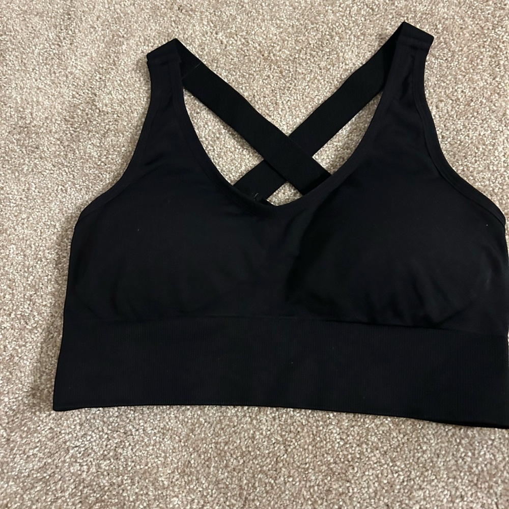 Women's Black Cross-Back Sports Bra